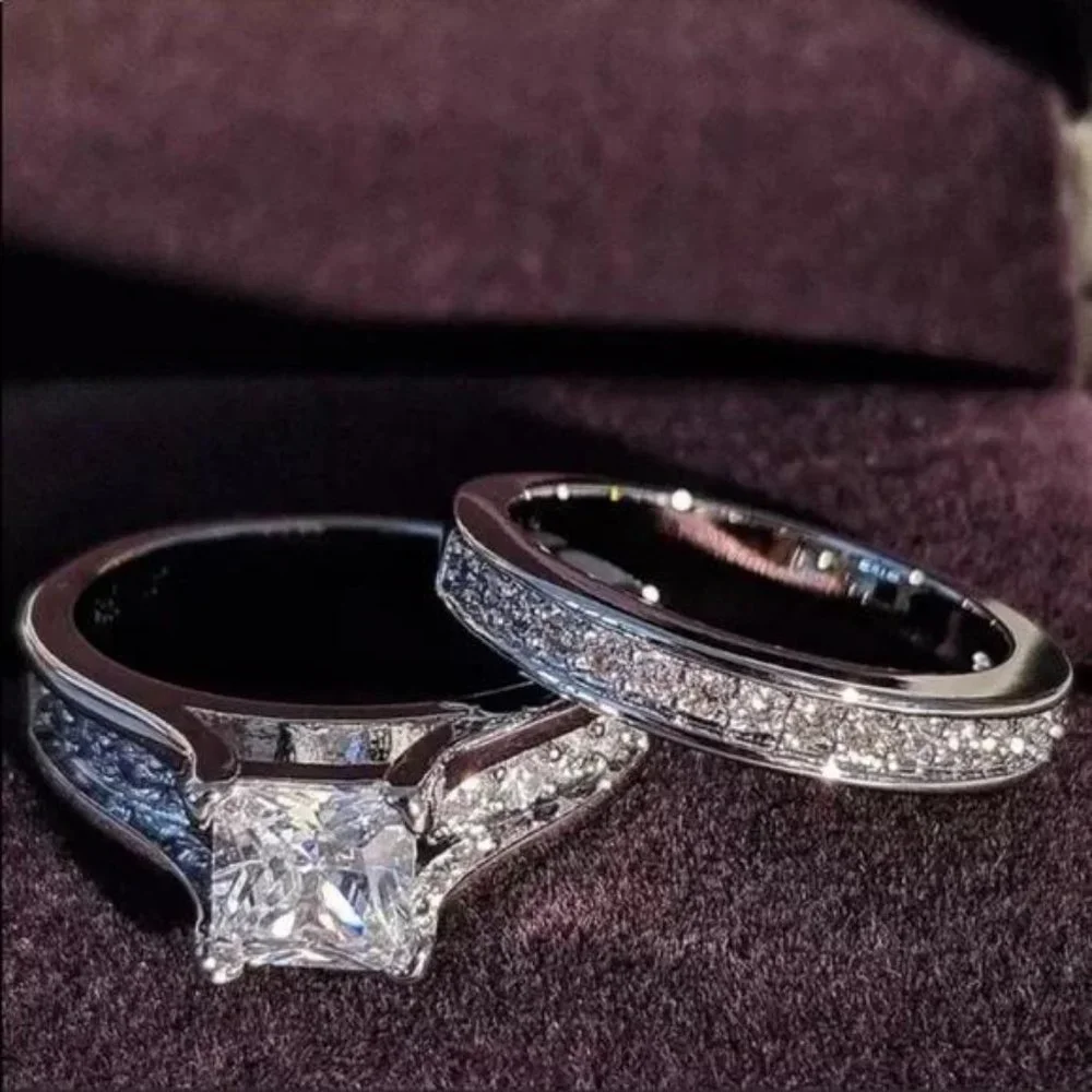 NEW 925 STERLING SILVER ENGAGEMENT DIAMOND SET RING, BEAUTIFUL RING, SHINY RING. - Picture 1 of 6